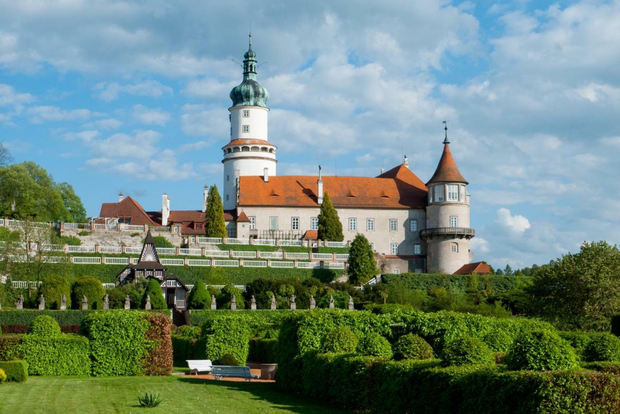 Zámek Nové Město nad Metují Nove Mesto nad Metuji Exterior foto